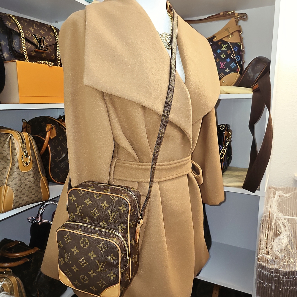 Louis Vuitton Monogram Brown and Tan Crossbody Bag - Picture 8 of 16